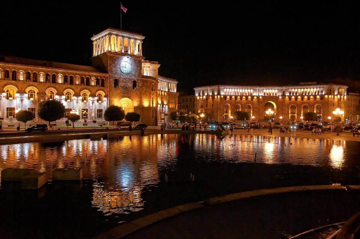 potret Republic Square