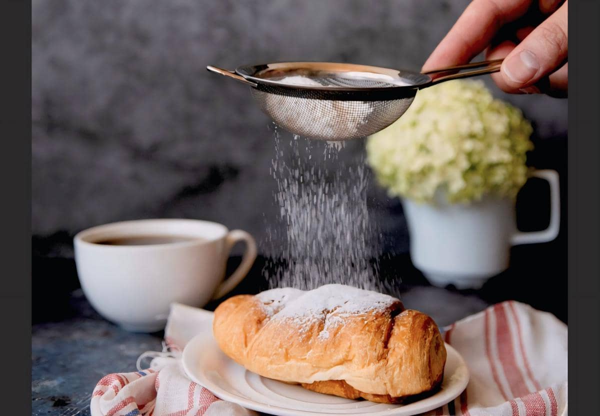 ilustrasi menabur gula halus