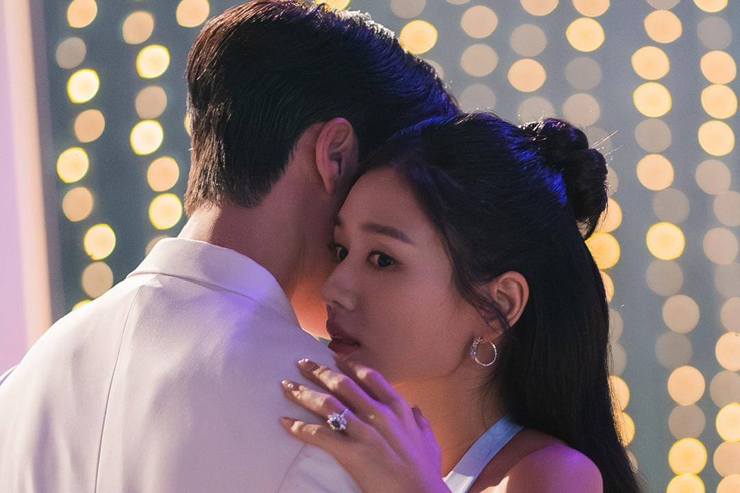 Still cut Dynamite Kiss