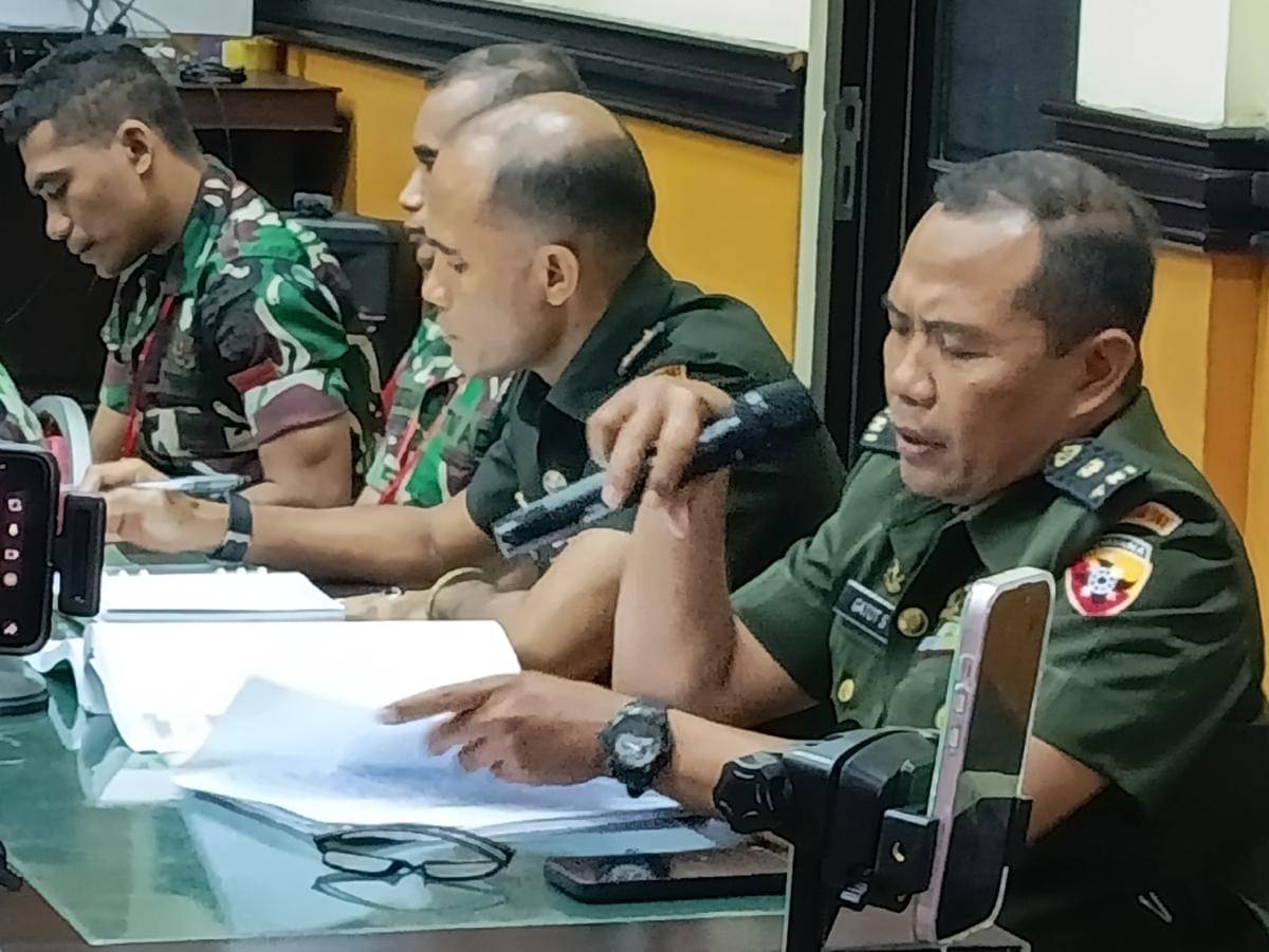 Penasihat para terdakwa di kasus Prada Lucky. (IDN Times/Putra Bali Mula)