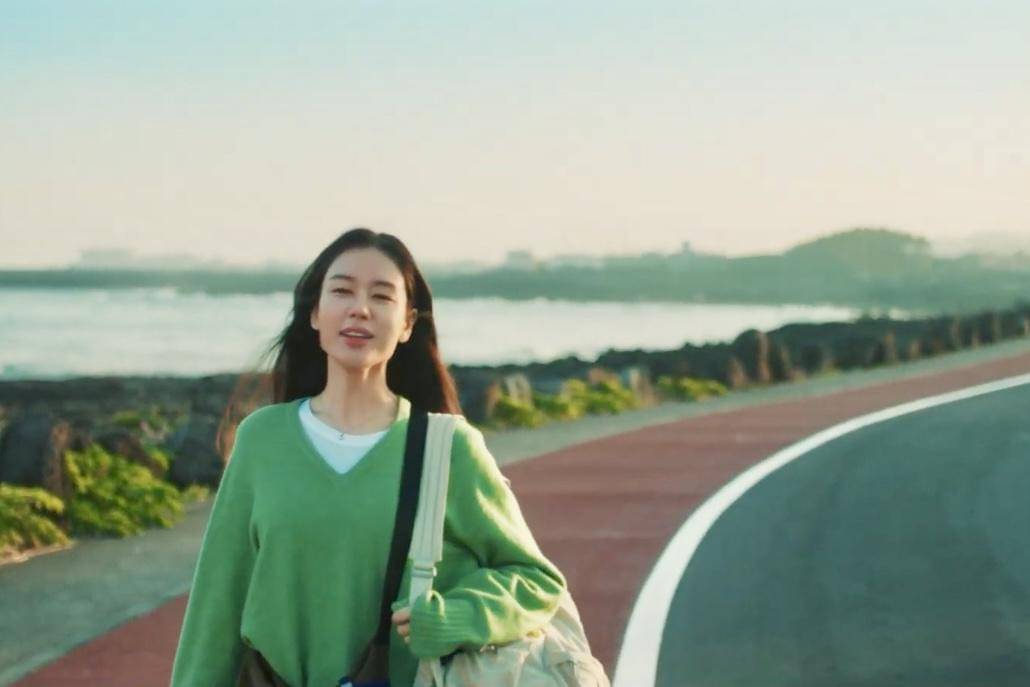 Go Da Rim (Ahn Eun Jin) dalam drakor Dynamite Kiss 