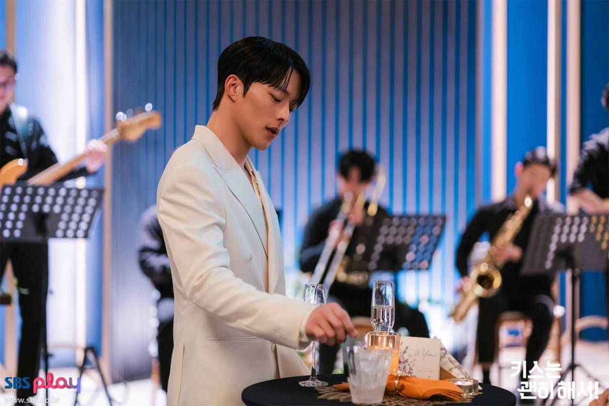 Still cut drama Dynamite Kiss