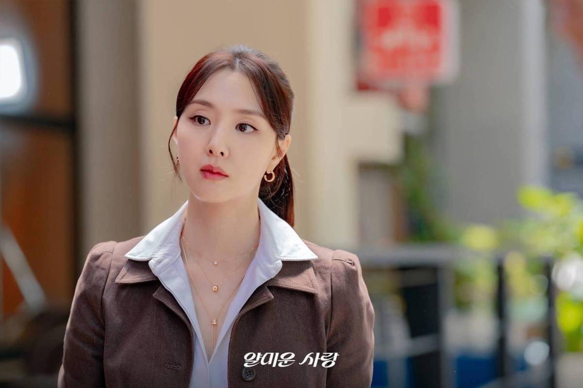 Cuplikan drama Korea Nice to Not Meet You