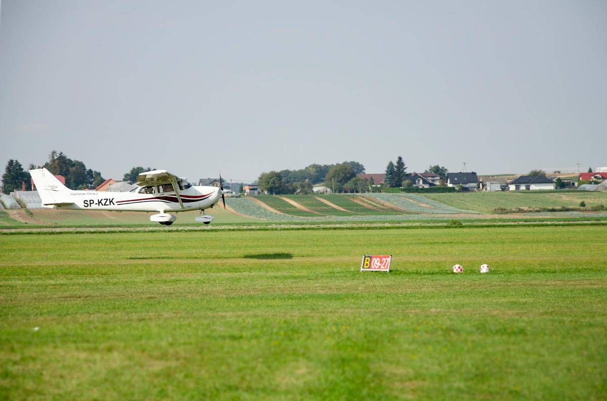 ilustrasi bandara(pexels.com/Piotrek Wilk)