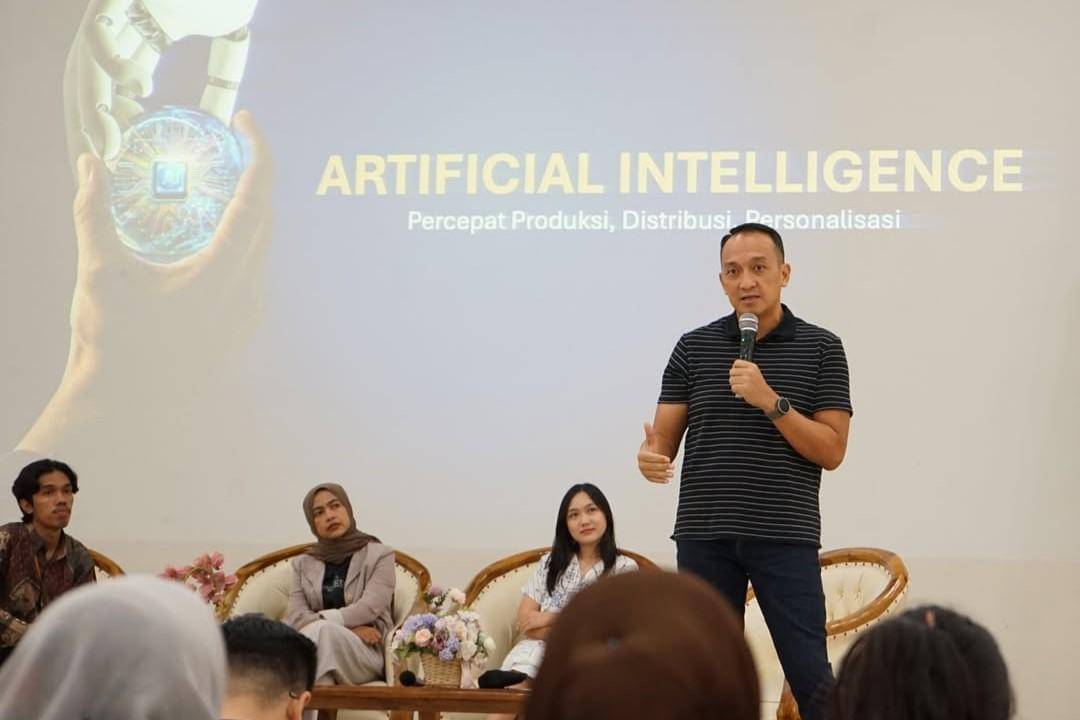 foto Ery Kuncoro mengisi seminar