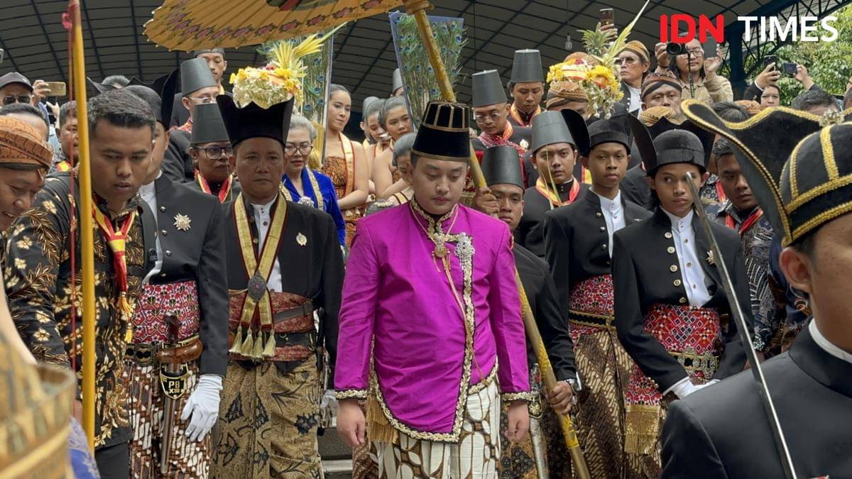 Jumenengan PB XIV Purboyo di Keraton Kasunanan Surakarta. (IDN Times/Larasati Rey)
