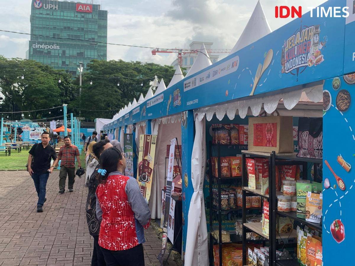 Bazar UMKM di Jelazah Kuliner Indonesia yang digelar di Lapangan Benteng 14-16 November 2025 (IDN Times/Indah Permata Sari)