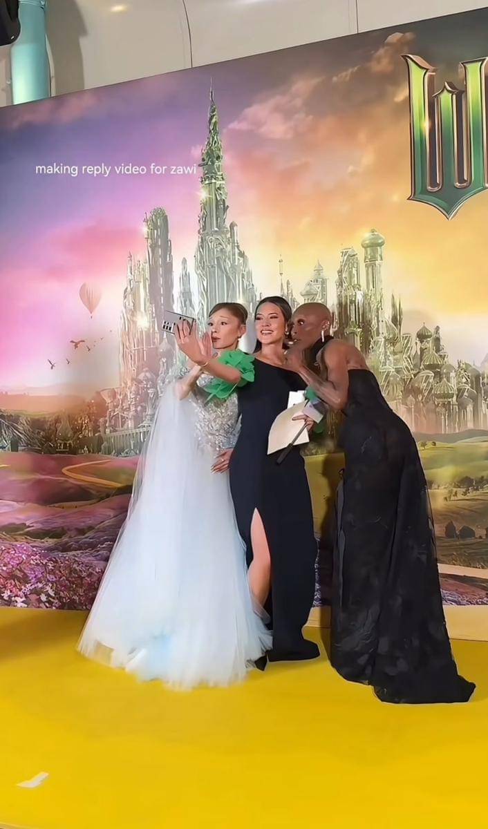 Gaya Raisa di Premiere Wicked: For Good Singapura