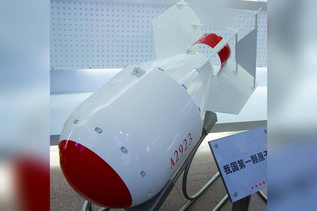 bom nuklir China