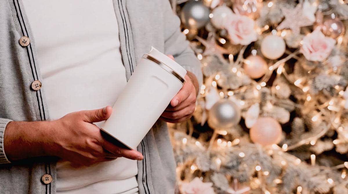 ilustrasi tumbler (freepik.com/freepik)