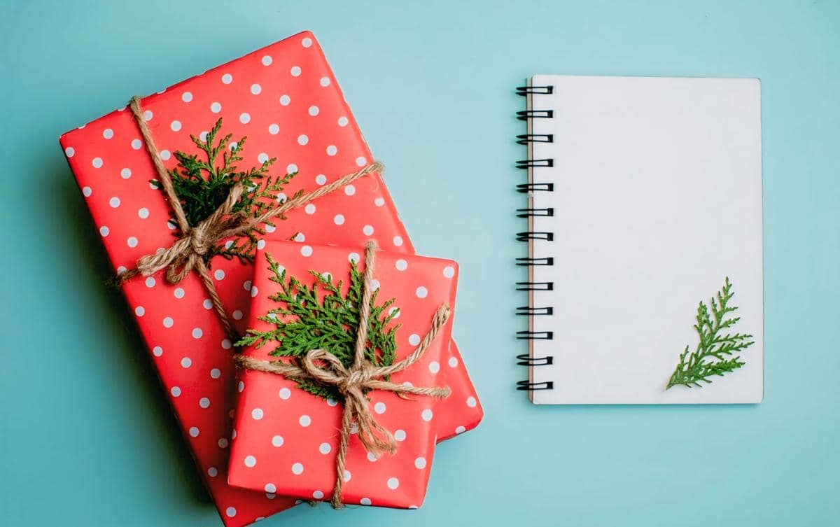 ilustrasi notebook (freepik.com/KamranAydinov)