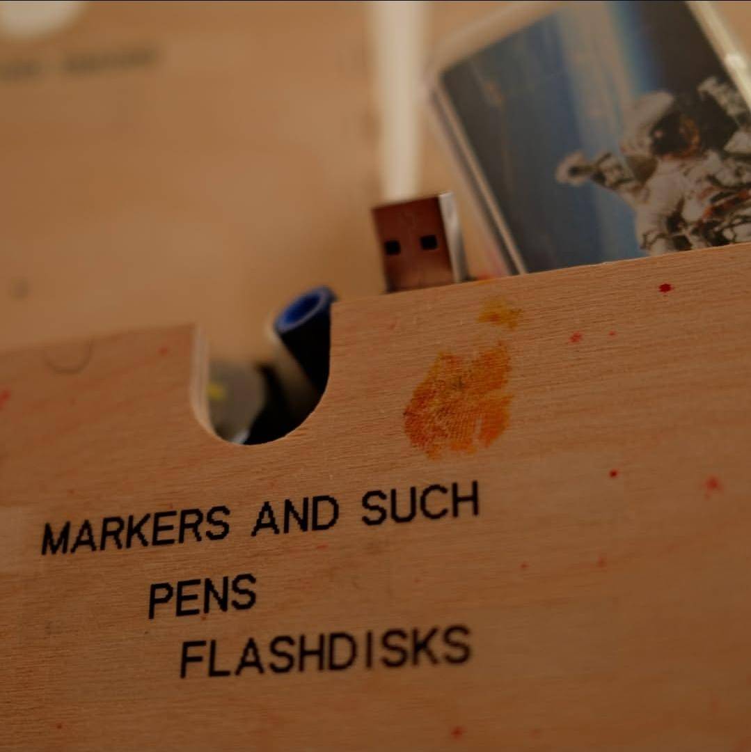 Album MARKERS AND SUCH PENS FLASHDISKS milik Sal Priadi