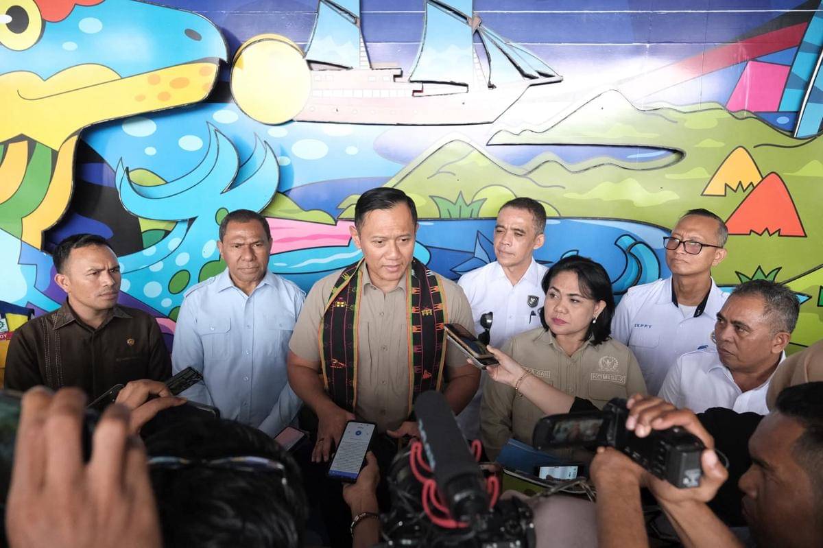 Menko AHY saat tiba di Bandara Komodo Labuan Bajo. (Dok Humas Setda Provinsi NTT)