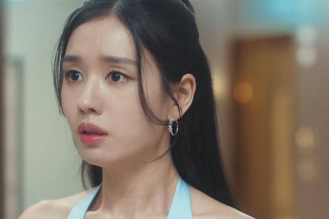 Go Da Rim (Ahn Eun Jin) dalam drakor Dynamite Kiss