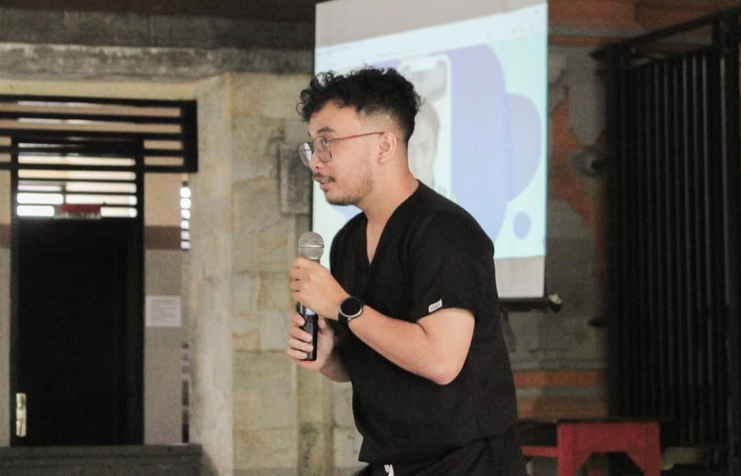 potret Reza Riyady di Klungkung, Bali