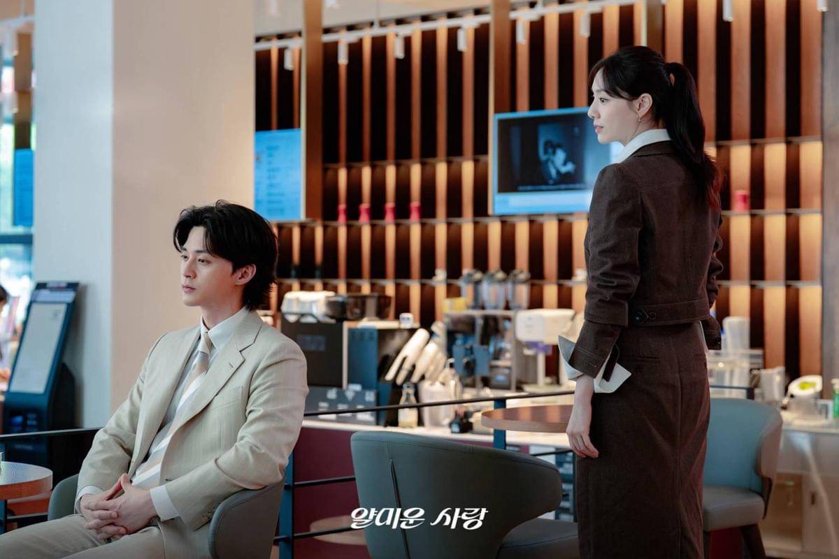 Cuplikan drama Korea Nice to Not Meet You