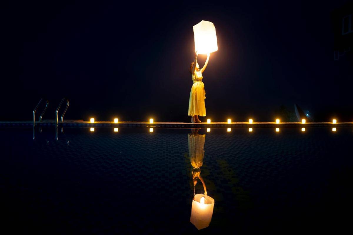 ilustrasi melepas lampion