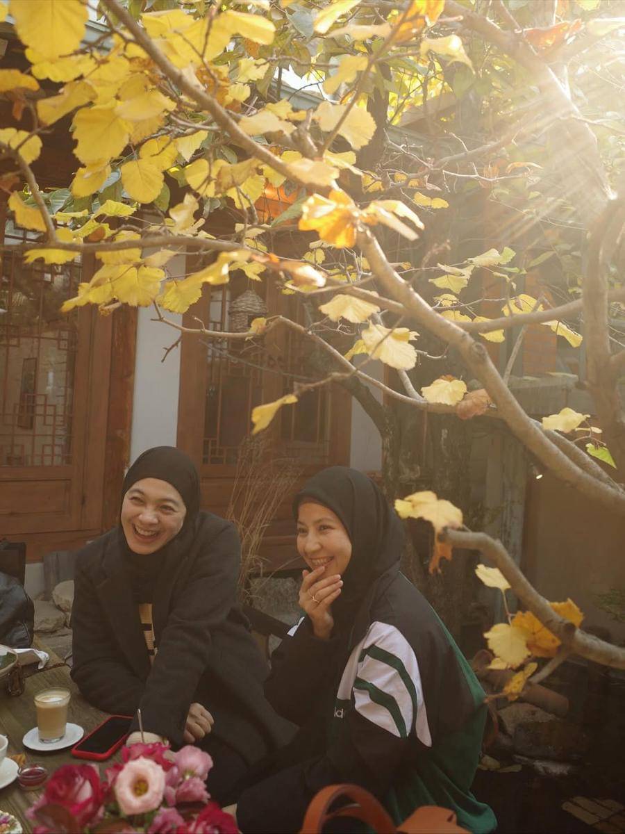 Potret Dian Ayu Lestari dan Sahabat Liburan ke Korsel