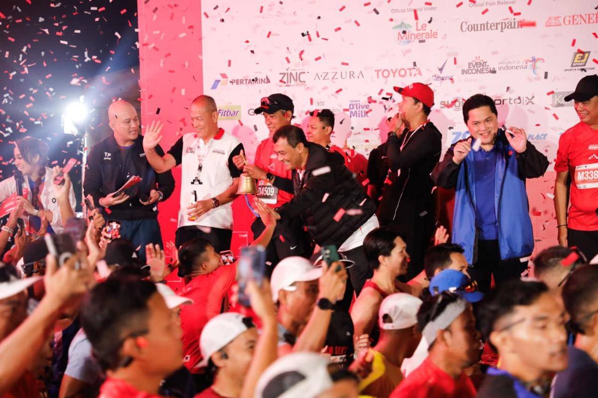 Sejumlah peserta berlari pada Borobudur Marathon 2025 di kawasan Candi Borobudur, Magelang, Jawa Tengah Minggu (16/11/2025). (Dok. Pemprov Jateng))