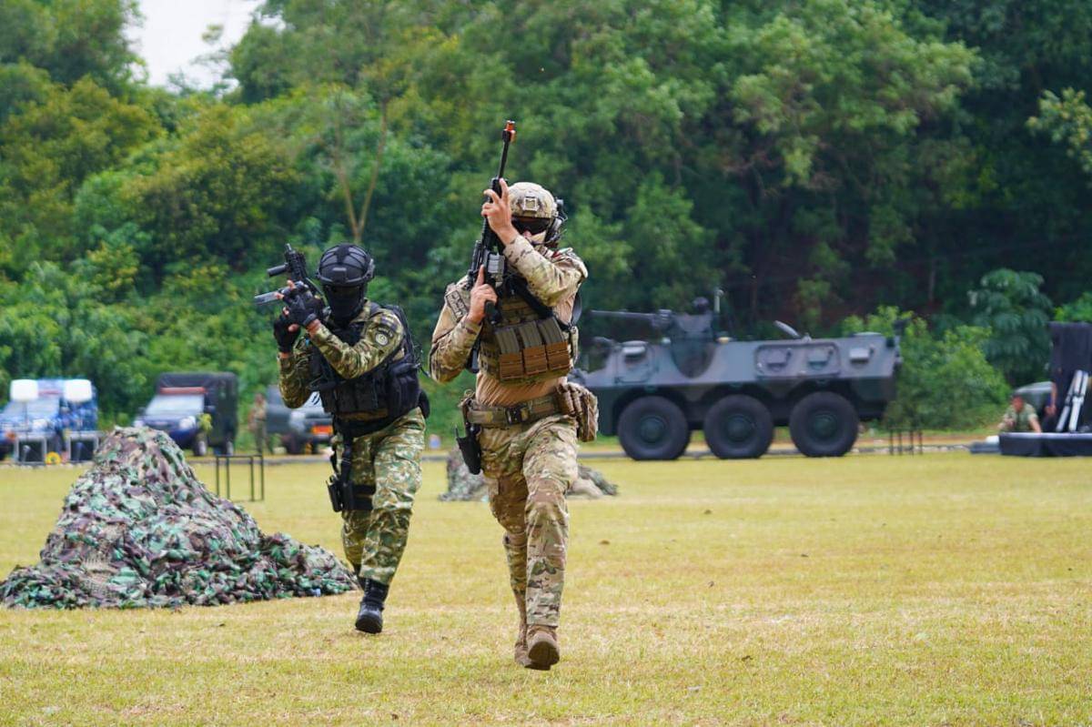 Presiden Prabowo Subianto dan Raja Yordania Abdullah II ketika menyaksikan demonstrasi latihan bersama drone.
