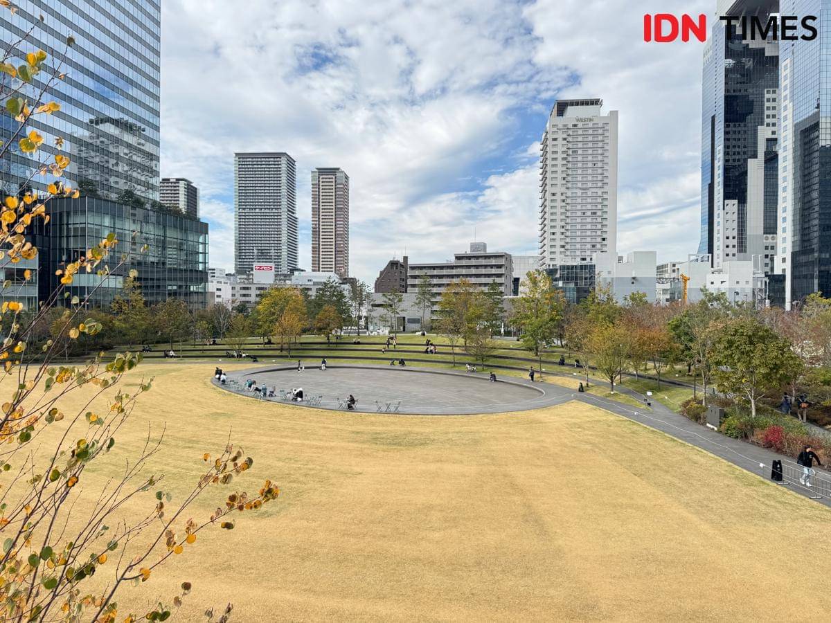 Cerita dari Osaka: Modern yang Tetap Memanusiakan Manusia