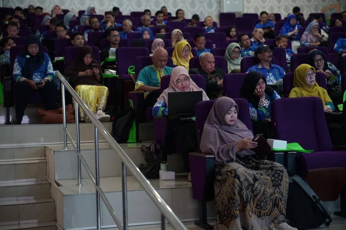 Lokakarya Pengembangan Optimalisasi Pendapatan Non-Akademik yang digelar Program Revitalisasi Perguruan Tinggi Negeri (PR-PTN) di Aula Gedung A FKIP Universitas Lampung