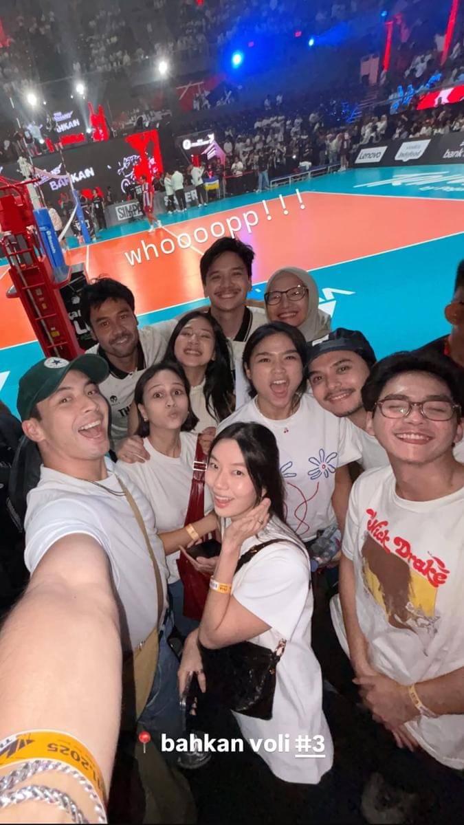 artis nonton Bahkan Voli 3