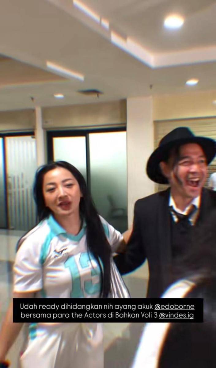 gaya artis di Bahkan Voli 3
