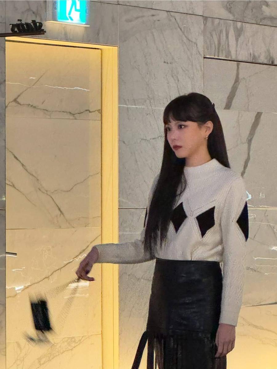 아무것도 모르는 철없는 레나😂 #친애하는x #Dearx.jpg