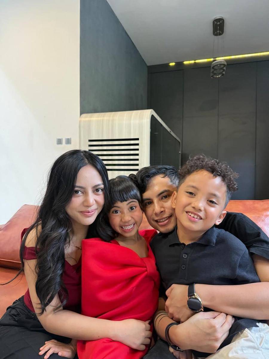 Rachel Vennya dan Okin rayakan ulang tahun Chava 