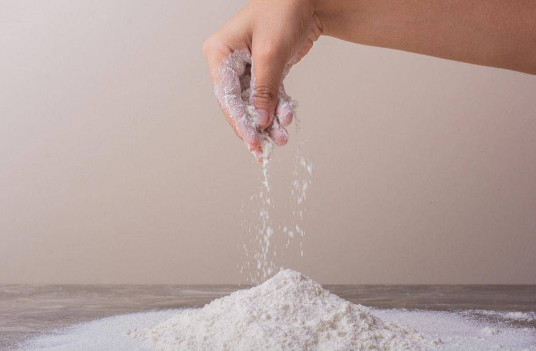 ilustrasi bubuk xanthan gum