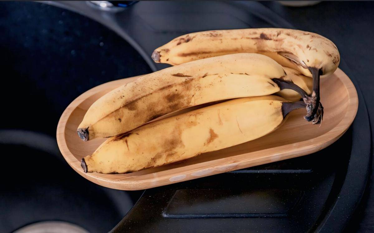 ilustrasi pisang matang