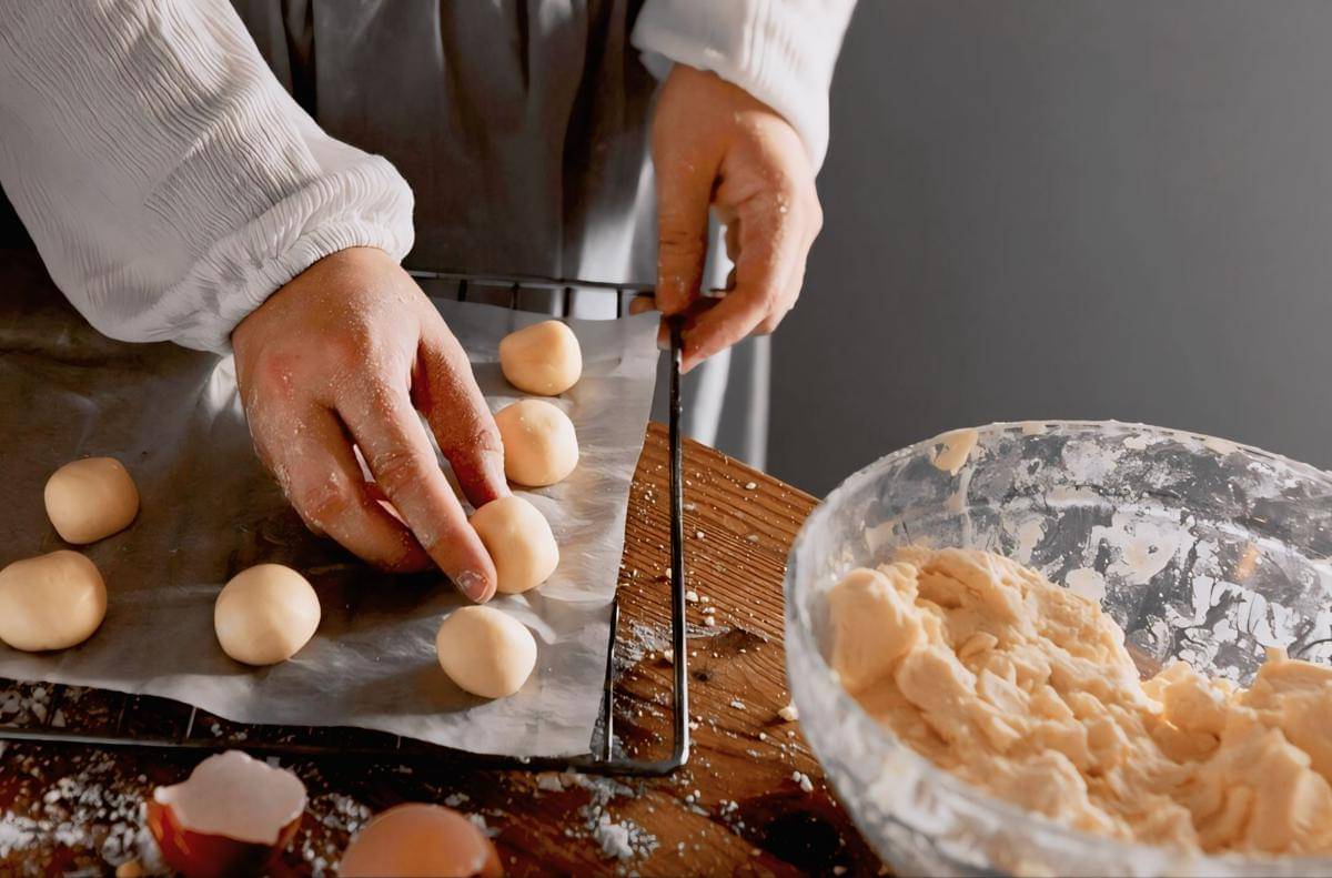 ilustrasi adonan nastar