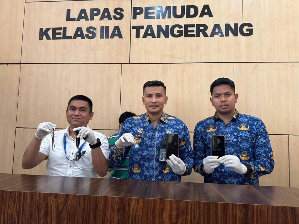 Petugas Lapas Pemuda Kelas IIA Tangerang menggagalkan upaya penyelundupan sabu ke dalam lapas