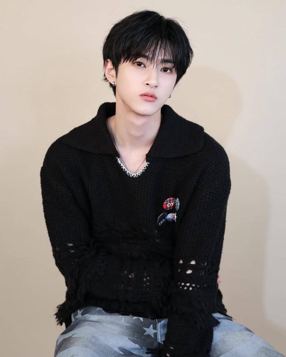 OOTD Street Style ala Member XODIAC