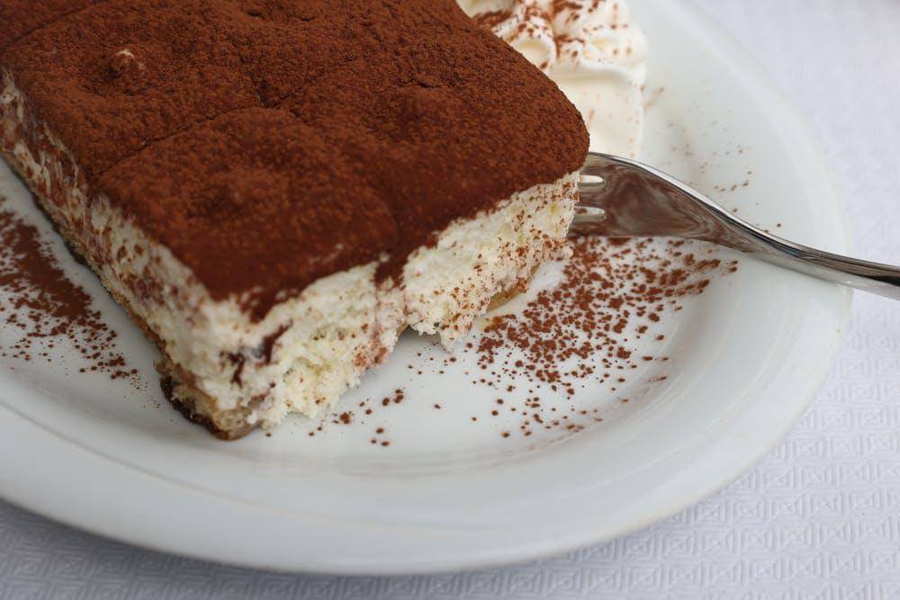 ilustrasi panettone tiramisu