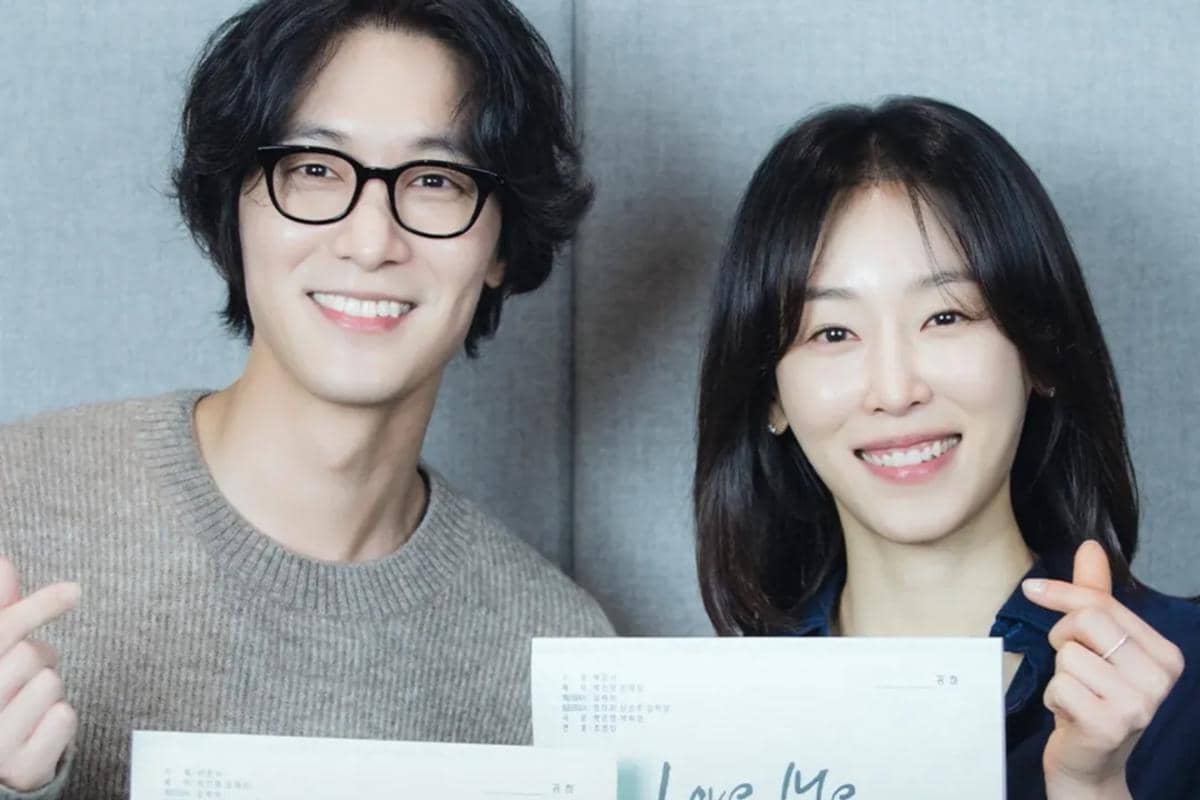 Pembacaan naskah Love Me