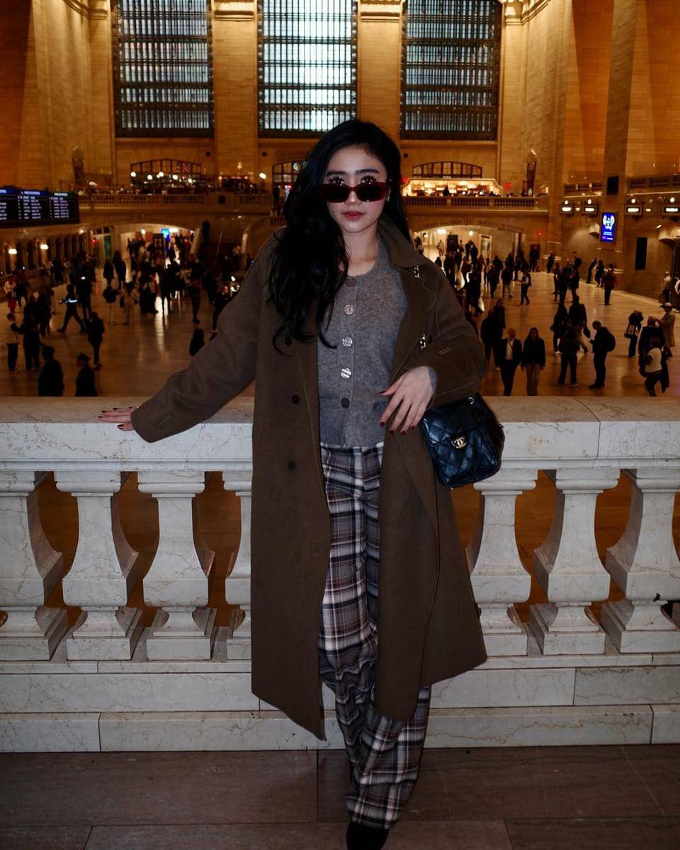 potret Febby Rastanty mengunjungi tempat ikonik di New York