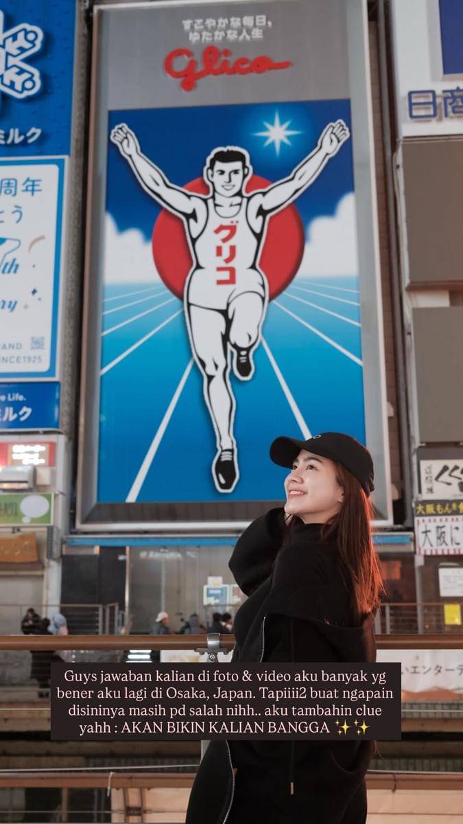 Potret Felicya Angelista liburan akhir musim gugur di Jepang