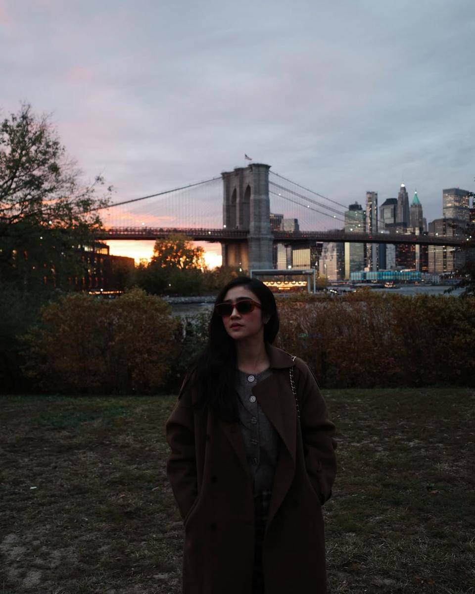 potret Febby Rastanty mengunjungi tempat ikonik di New York