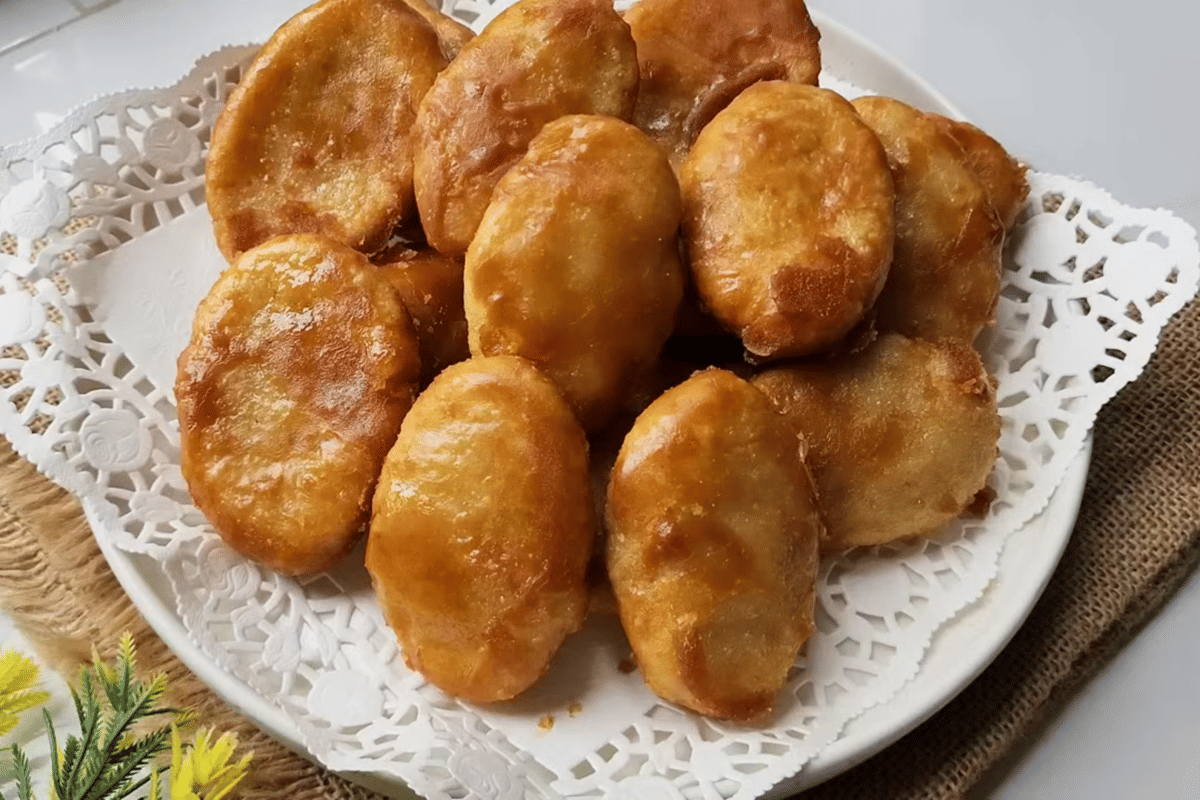 ilustrasi gemblong gula merah