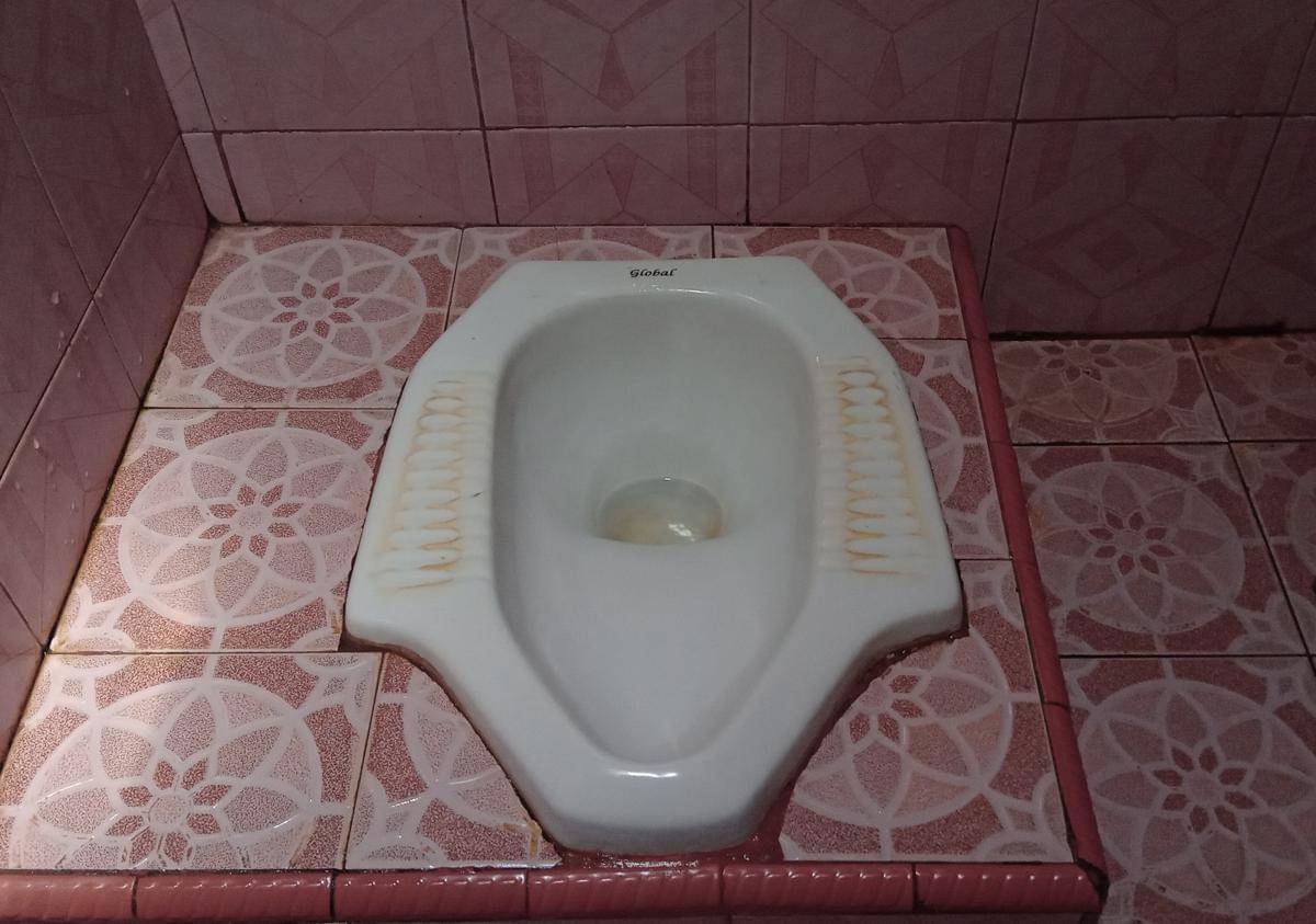 Toilet jongkok.
