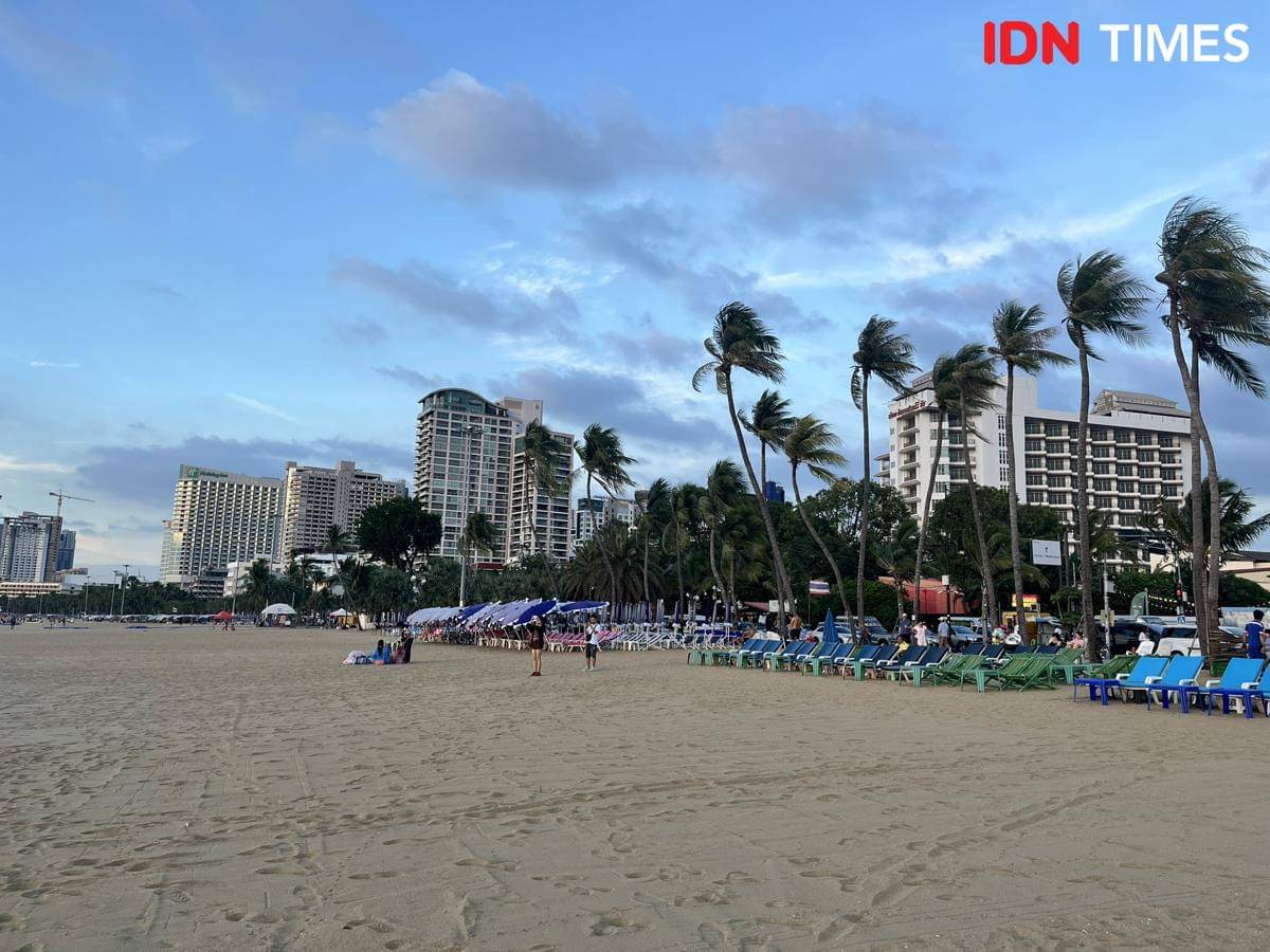 Potret Pattaya Beach, Thailand  