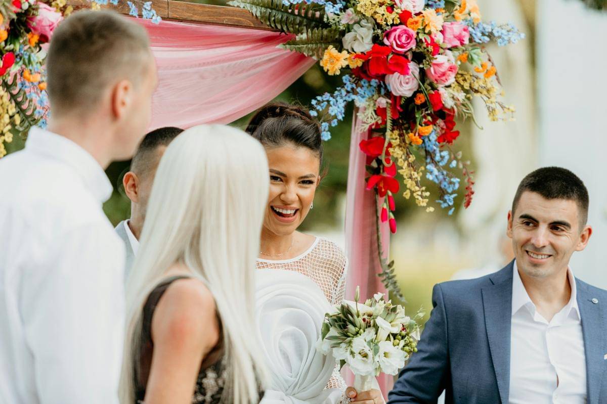 Ilustrasi dekorasi pernikahan