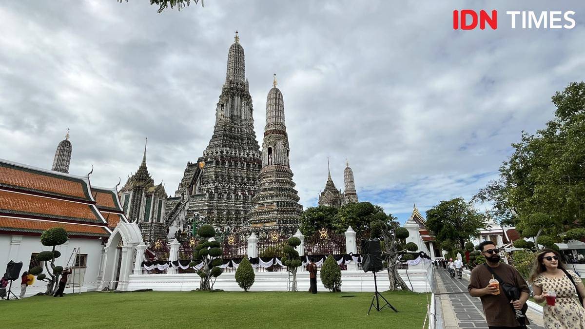 Potre wisata Wat Arun, Bangkok, Thailand  