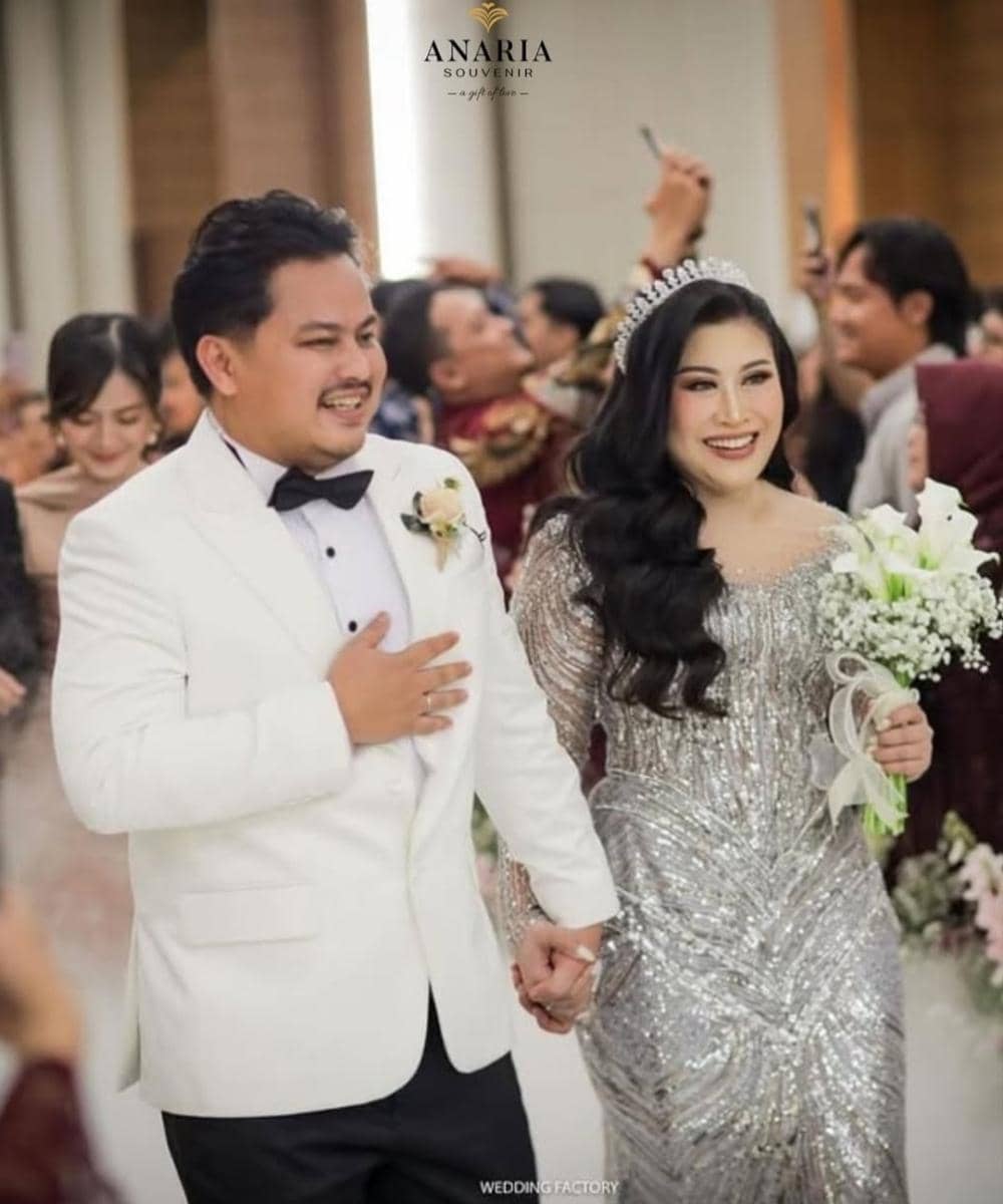 Resepsi pernikahan Boiyen Pesek