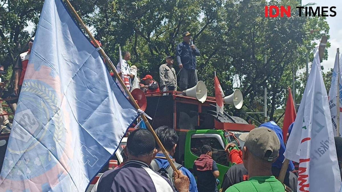 Demo buruh tuntut kenaikan UMP