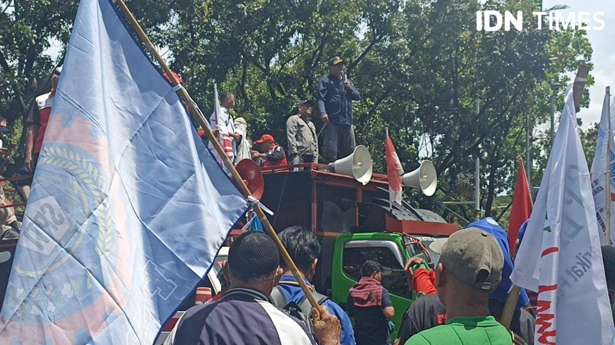 Demo buruh tuntut kenaikan UMP