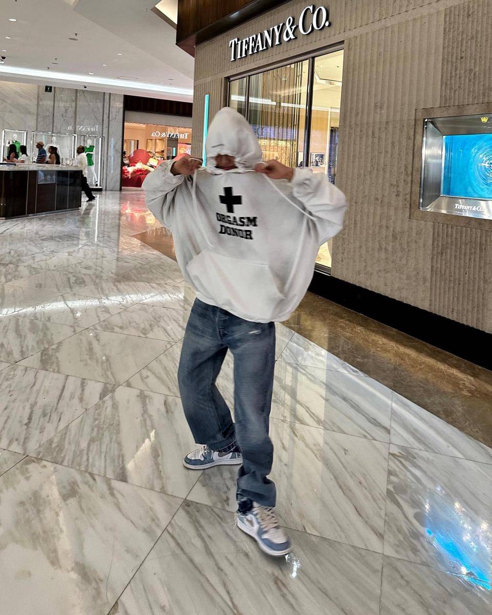 Outfit ngampus ala Jaemin NCT