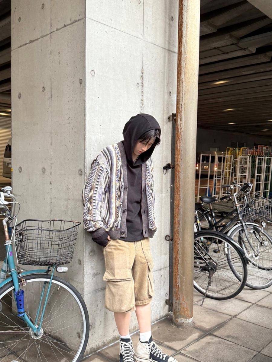 Outfit nongkrong di kafe ala member KickFlip